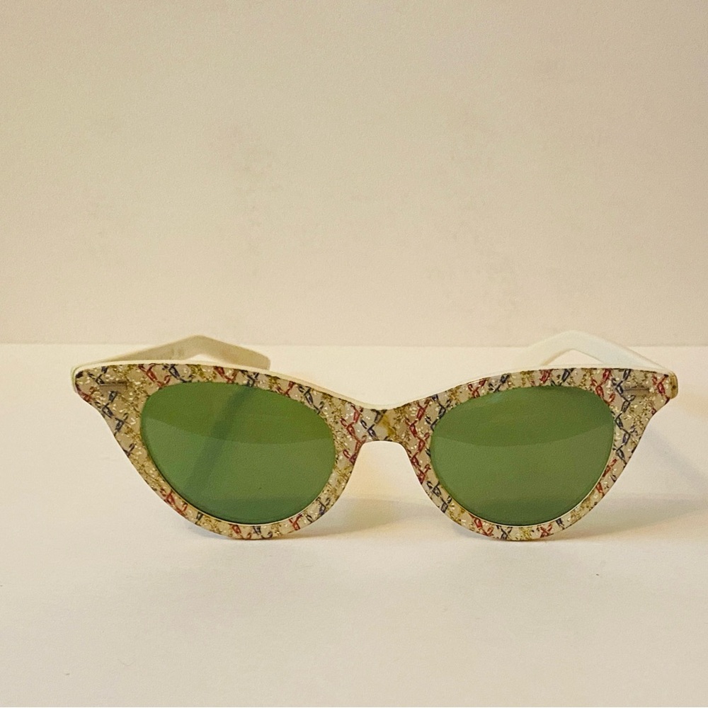 Vintage Polaroid Cool-Ray gold Glitter Frame Green Lens Cat Eye
Sunglasses